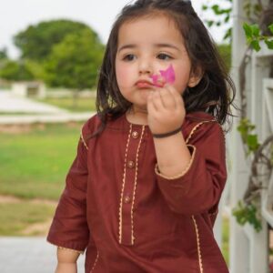 Crimson Charm Kurta Set (two-piece)